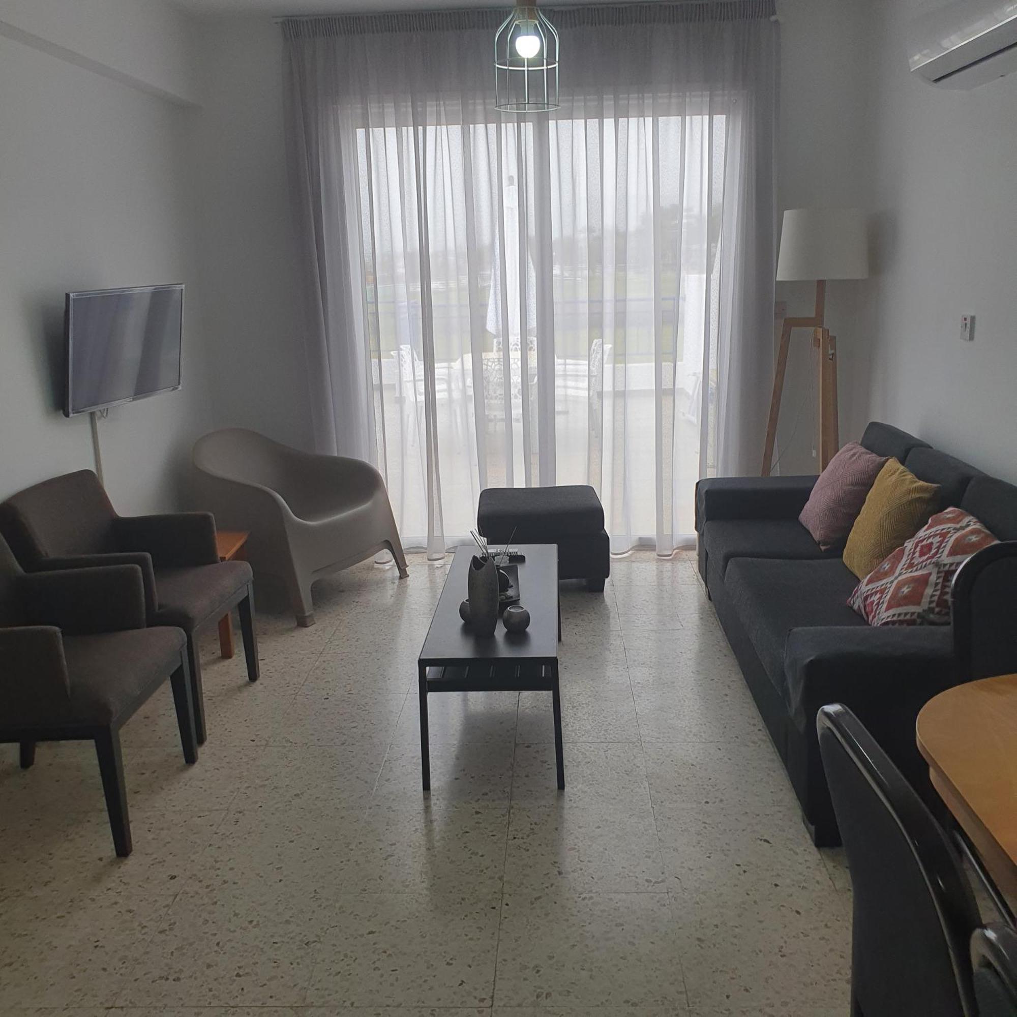 G&E Harbour Apartments Latsi Eksteriør bilde