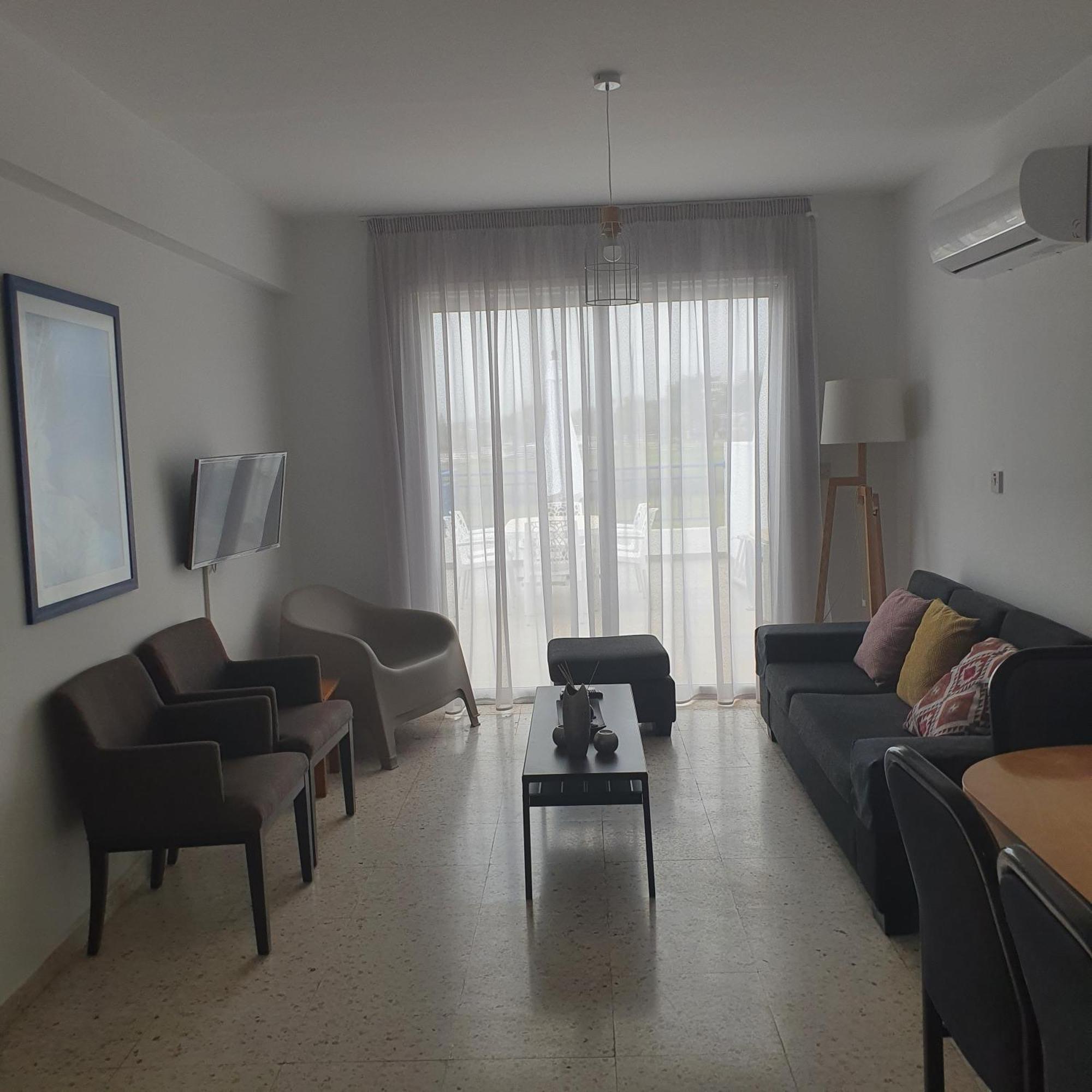 G&E Harbour Apartments Latsi Eksteriør bilde