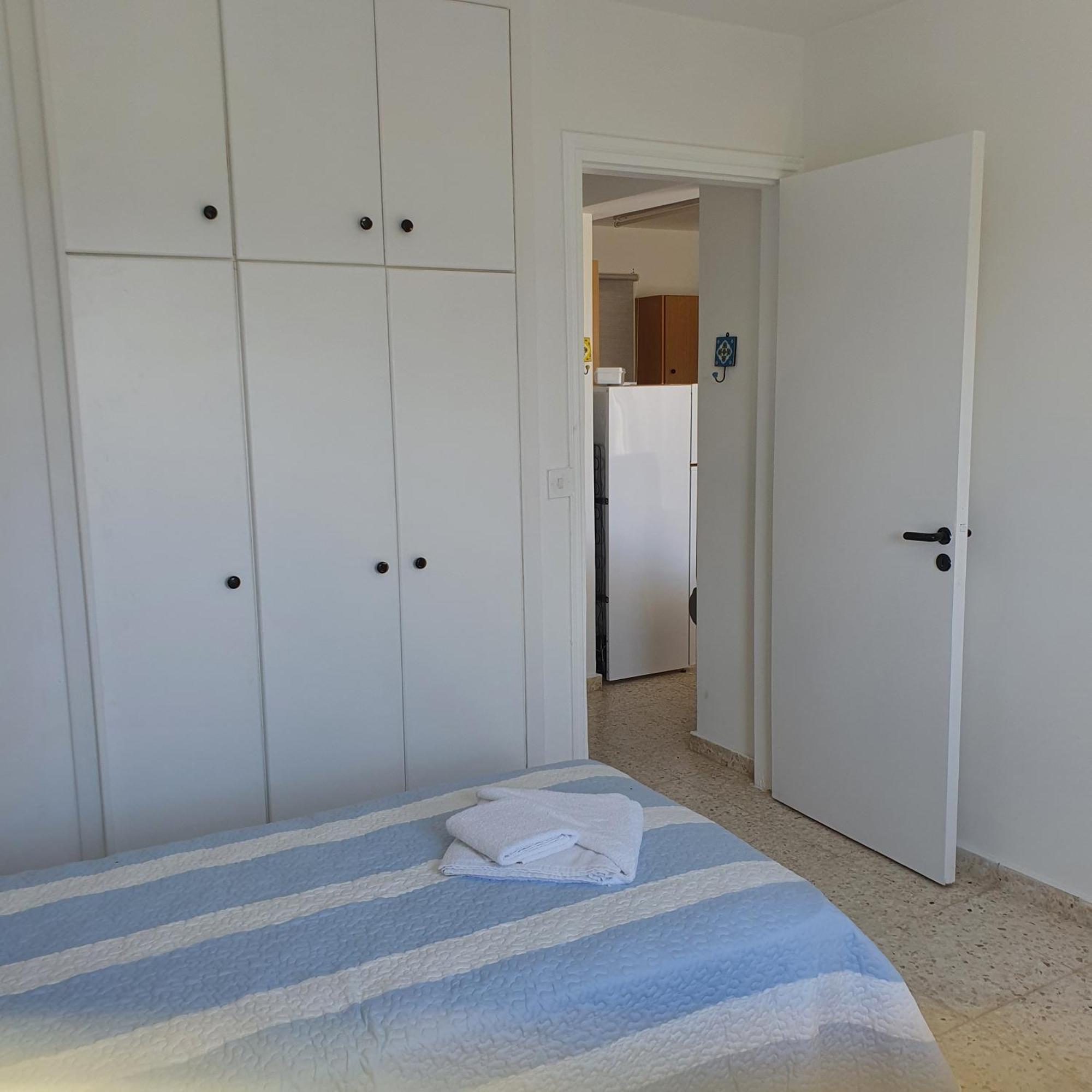 G&E Harbour Apartments Latsi Eksteriør bilde